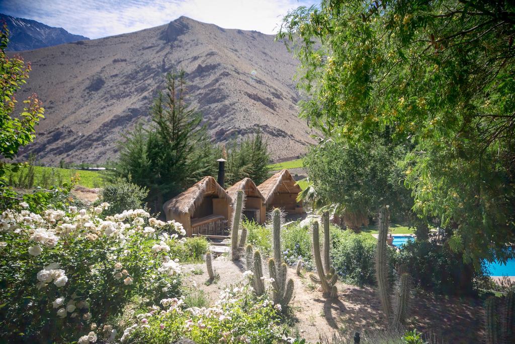 Refugio Misterios Del Elqui Bed & Breakfast Pisco Elqui Exterior photo